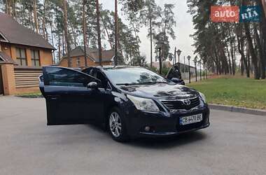 Седан Toyota Avensis 2011 в Чернігові