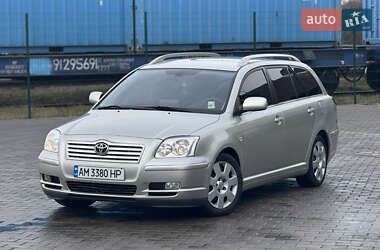 Універсал Toyota Avensis 2005 в Звягелі