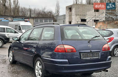 Універсал Toyota Avensis 2001 в Рівному