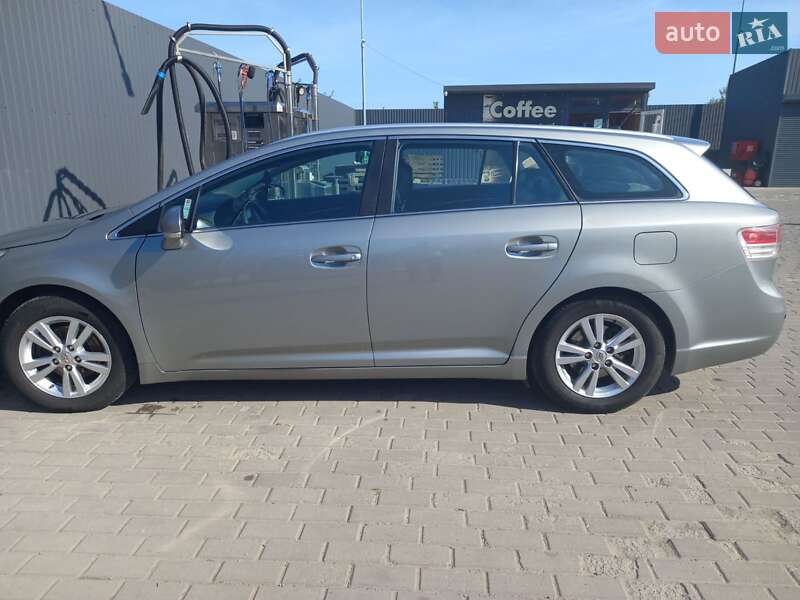 Универсал Toyota Avensis 2009 в Ровно
