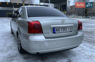 Седан Toyota Avensis 2005 в Заречном