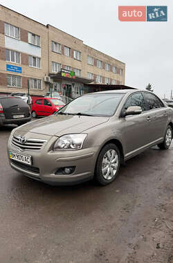 Седан Toyota Avensis 2006 в Сумах