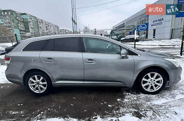 Универсал Toyota Avensis 2010 в Сумах