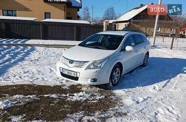 Універсал Toyota Avensis 2010 в Перегінське