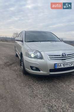 Седан Toyota Avensis 2006 в Бобринці