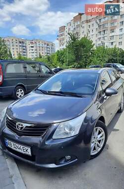 Універсал Toyota Avensis 2010 в Вінниці