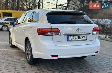 Універсал Toyota Avensis 2012 в Тернополі