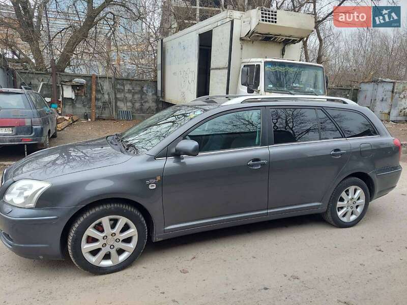 Универсал Toyota Avensis 2007 в Киеве