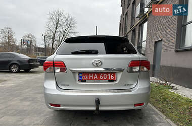 Универсал Toyota Avensis 2012 в Львове