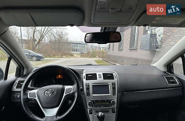 Универсал Toyota Avensis 2012 в Львове