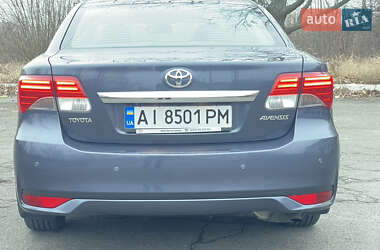 Седан Toyota Avensis 2012 в Вышгороде