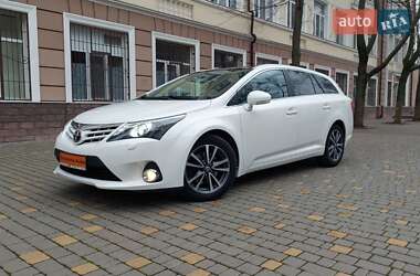 Універсал Toyota Avensis 2013 в Одесі