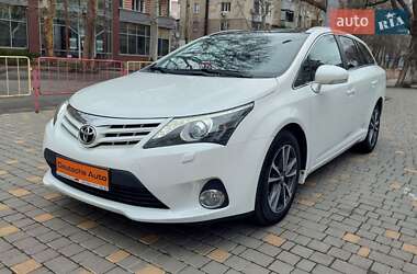 Універсал Toyota Avensis 2013 в Одесі