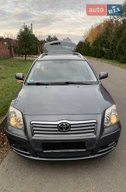 Универсал Toyota Avensis 2004 в 