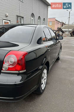 Седан Toyota Avensis 2008 в Миргороді