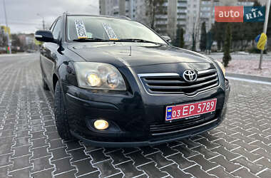 Універсал Toyota Avensis 2008 в Луцьку