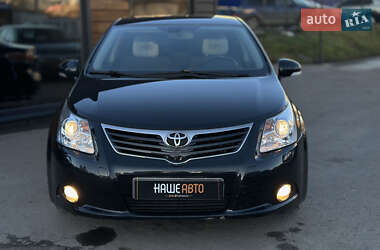 Седан Toyota Avensis 2009 в Червонограде