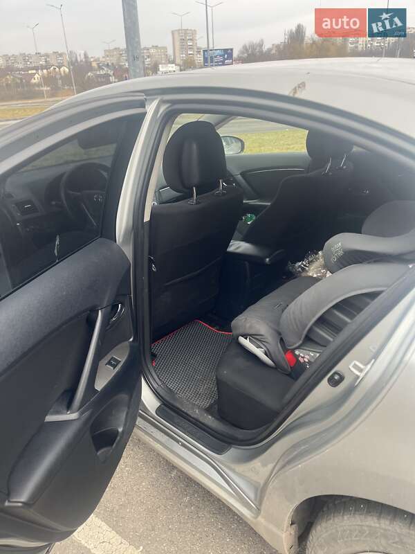 Седан Toyota Avensis 2010 в Вінниці