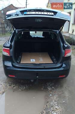 Универсал Toyota Avensis 2011 в 