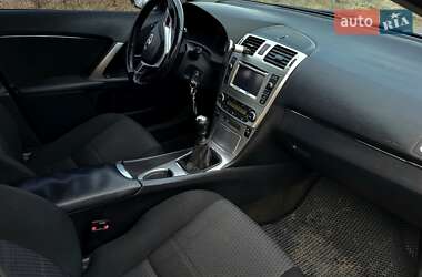 Седан Toyota Avensis 2012 в Івано-Франківську