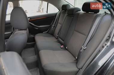 Седан Toyota Avensis 2006 в Харкові