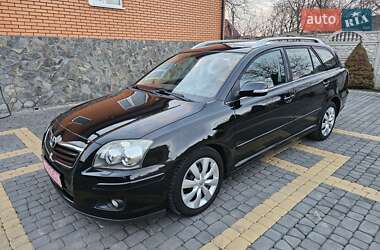 Універсал Toyota Avensis 2006 в Луцьку