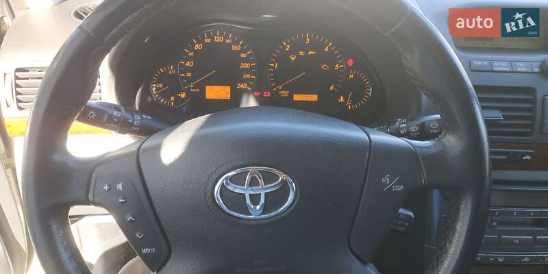 Универсал Toyota Avensis 2006 в Черкассах