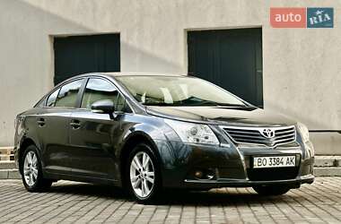 Седан Toyota Avensis 2011 в Тернополе