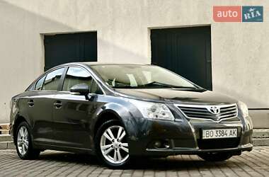 Седан Toyota Avensis 2011 в Тернополе