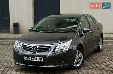 Седан Toyota Avensis 2011 в Тернополе