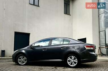 Седан Toyota Avensis 2011 в Тернополе