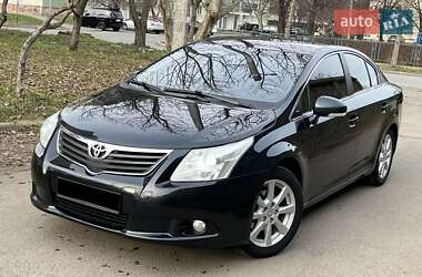 Седан Toyota Avensis 2011 в Мукачевому