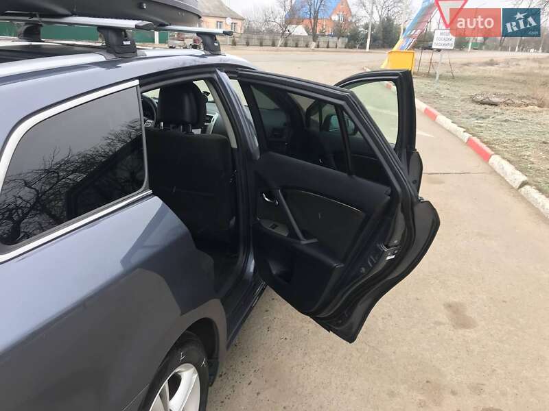 Универсал Toyota Avensis 2011 в Ильинцах фото 9 Универсал Toyota Avensis 2011 в Ильинцах