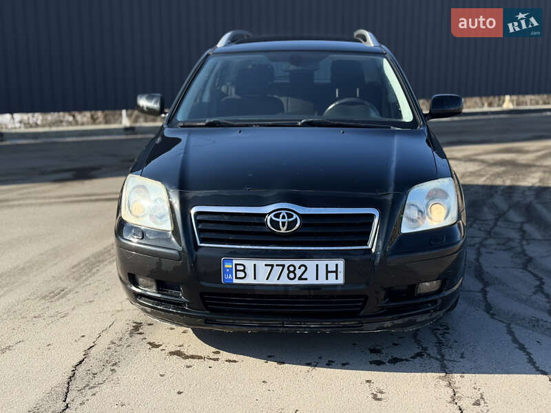 Универсал Toyota Avensis 2006 в Полтаве