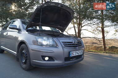 Седан Toyota Avensis 2006 в Львові