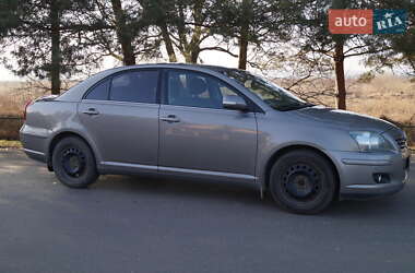 Седан Toyota Avensis 2006 в Львові