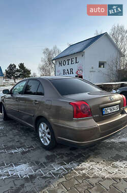 Седан Toyota Avensis 2005 в Львове