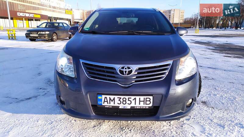 Универсал Toyota Avensis 2009 в Черкассах