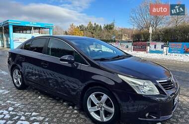 Седан Toyota Avensis 2009 в Мостиске