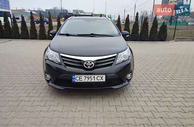 Универсал Toyota Avensis 2013 в Черновцах