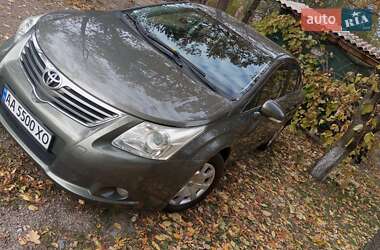 Седан Toyota Avensis 2009 в Києві