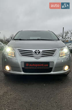 Універсал Toyota Avensis 2010 в Білогородці