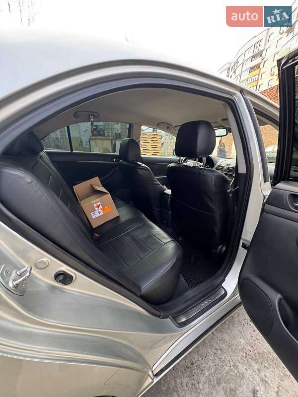 Седан Toyota Avensis 2007 в Львове фото 22 Седан Toyota Avensis 2007 в Львове