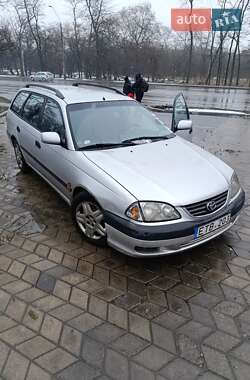 Универсал Toyota Avensis 2001 в Одессе