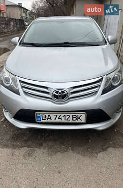 Седан Toyota Avensis 2012 в Дніпрі