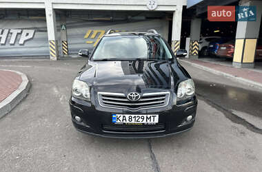 Універсал Toyota Avensis 2006 в Києві