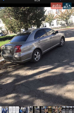 Седан Toyota Avensis 2006 в 