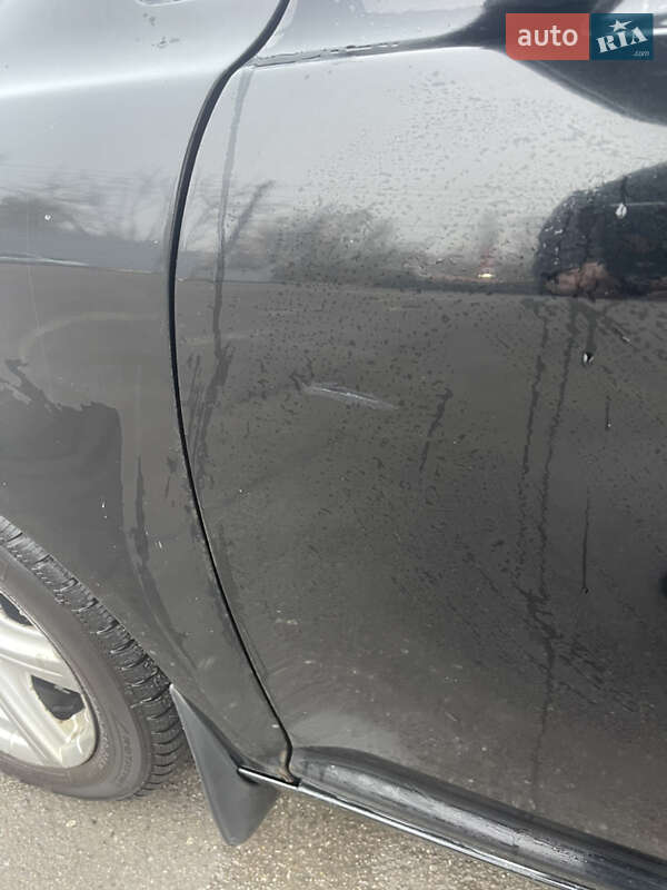 Седан Toyota Avensis 2008 в Ирпене