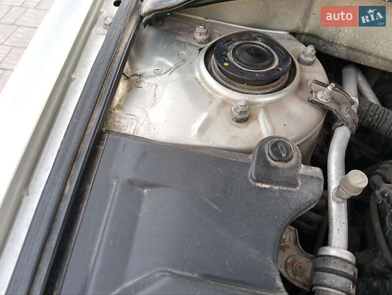 Универсал Toyota Avensis 2006 в Тернополе