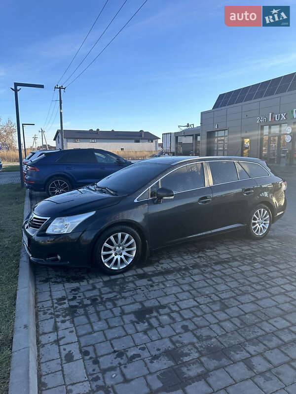 Универсал Toyota Avensis 2009 в Ивано-Франковске